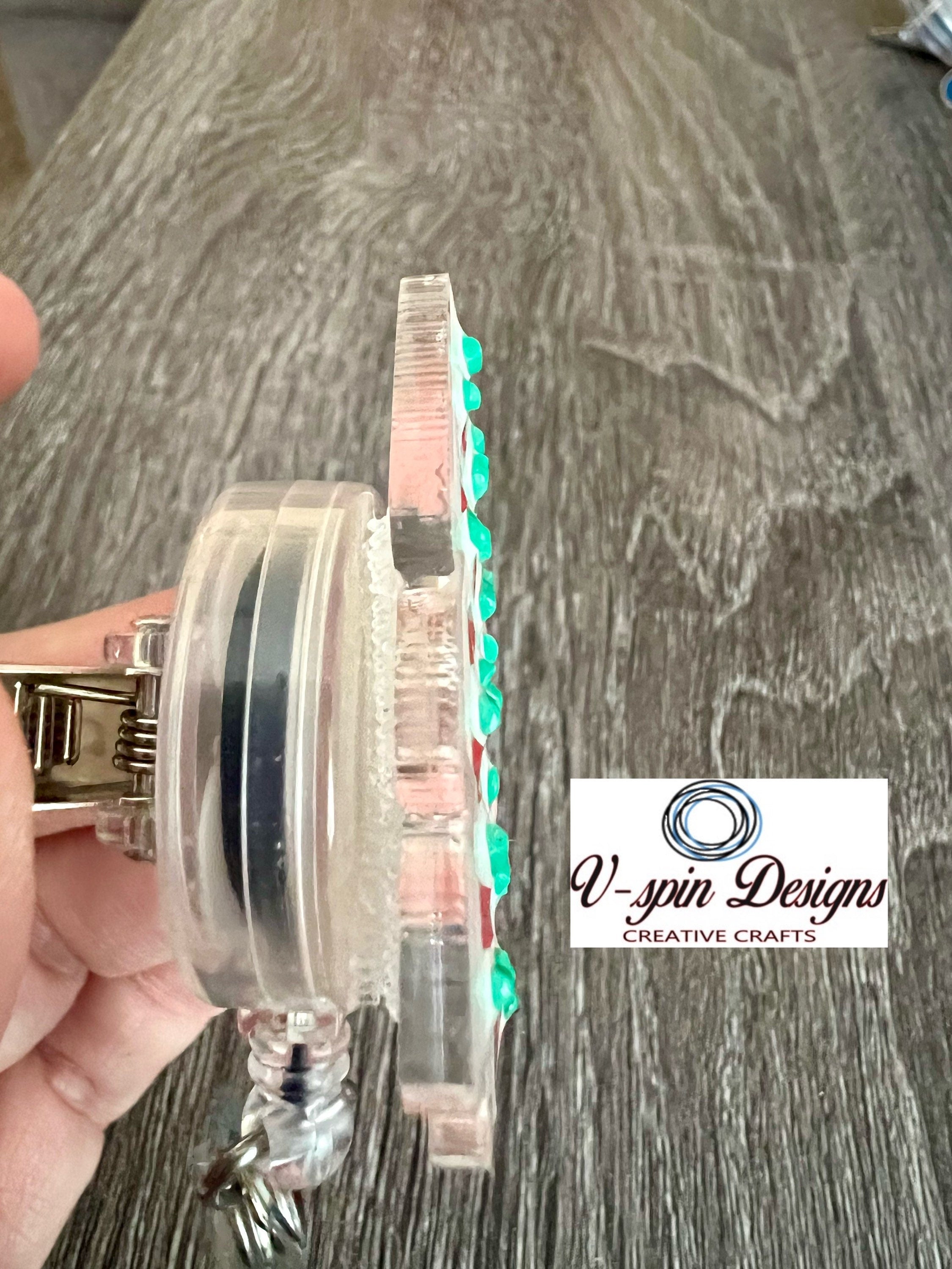 Christmas Tree Cake Badge Reel | 3D Holiday Retractable Acrylic ID Holder