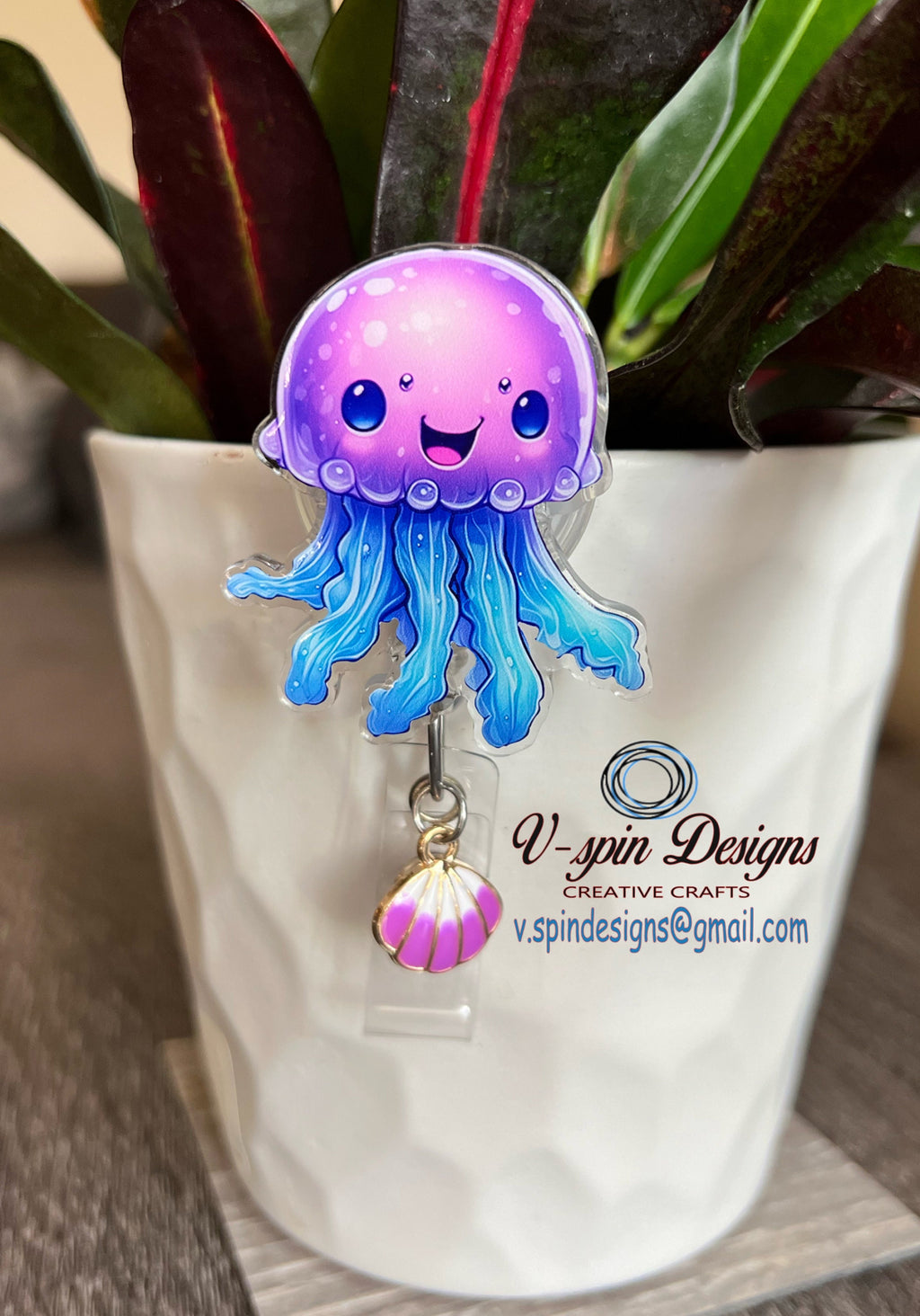 Jellyfish retractable badge reel/ID holder/nurse/card holder/teachers/ocean/summer badge reels