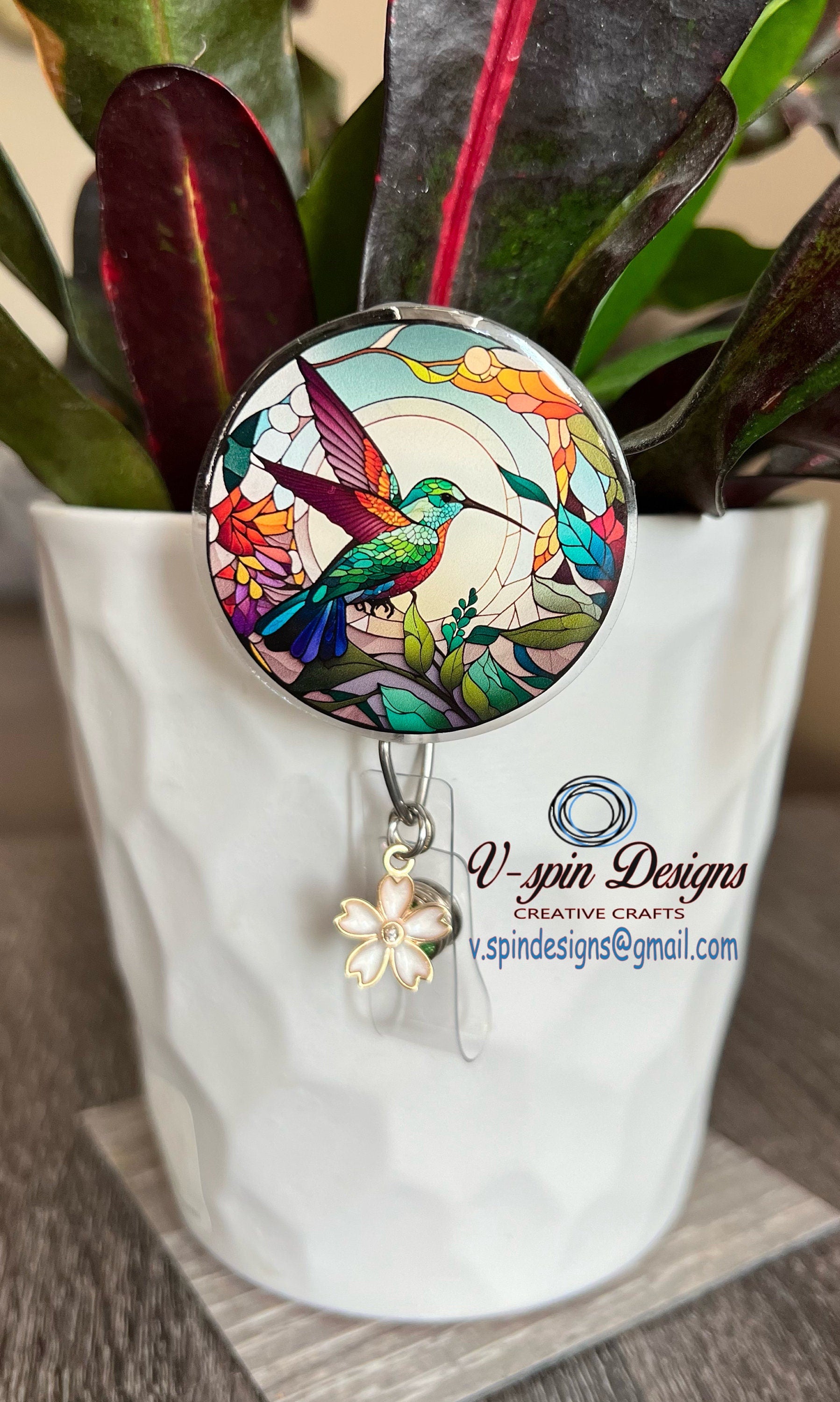Hummingbird retractable badge reel/ID holder/nurse/card holder/teachers/birds