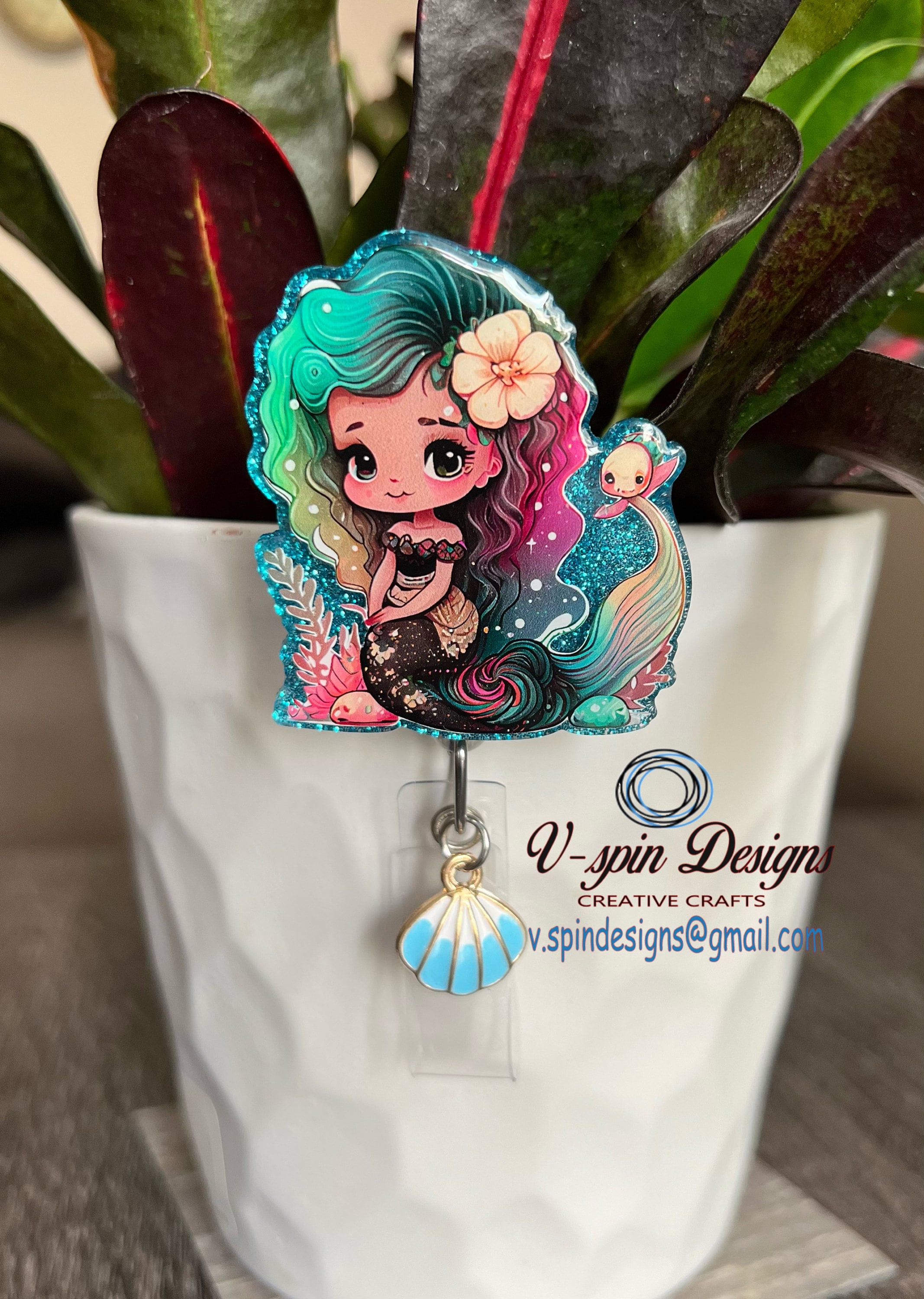 Cute little mermaid, retractable badge reel/ID holder/nurse/card holder/mermaid/ocean/summertime