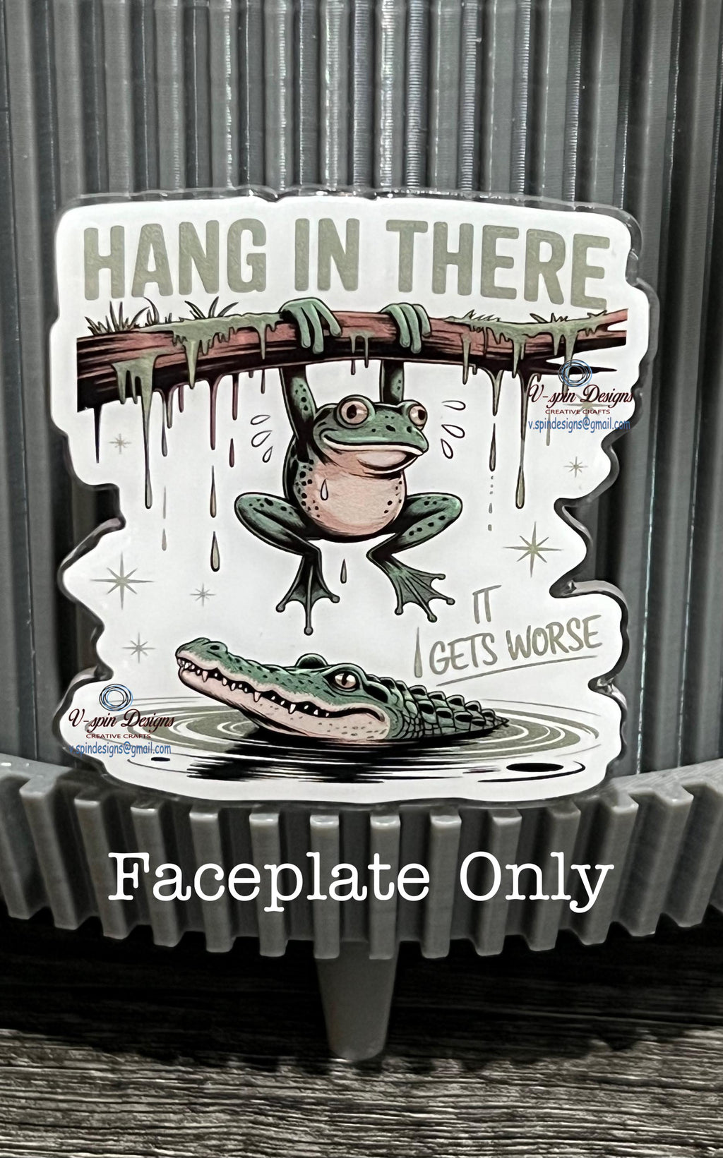 Funny “Hang in There it Gets Worse” sarcastic badge reels/funny badge reels