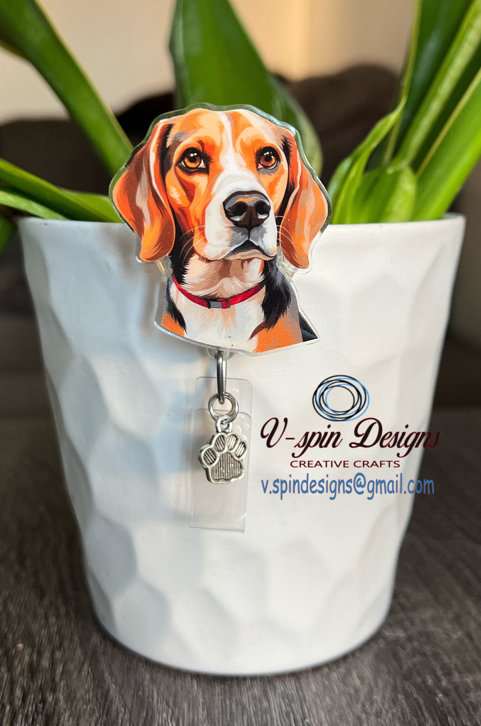 Beagle Dog Badge Reel | Retractable Acrylic ID Holder for Dog Lovers