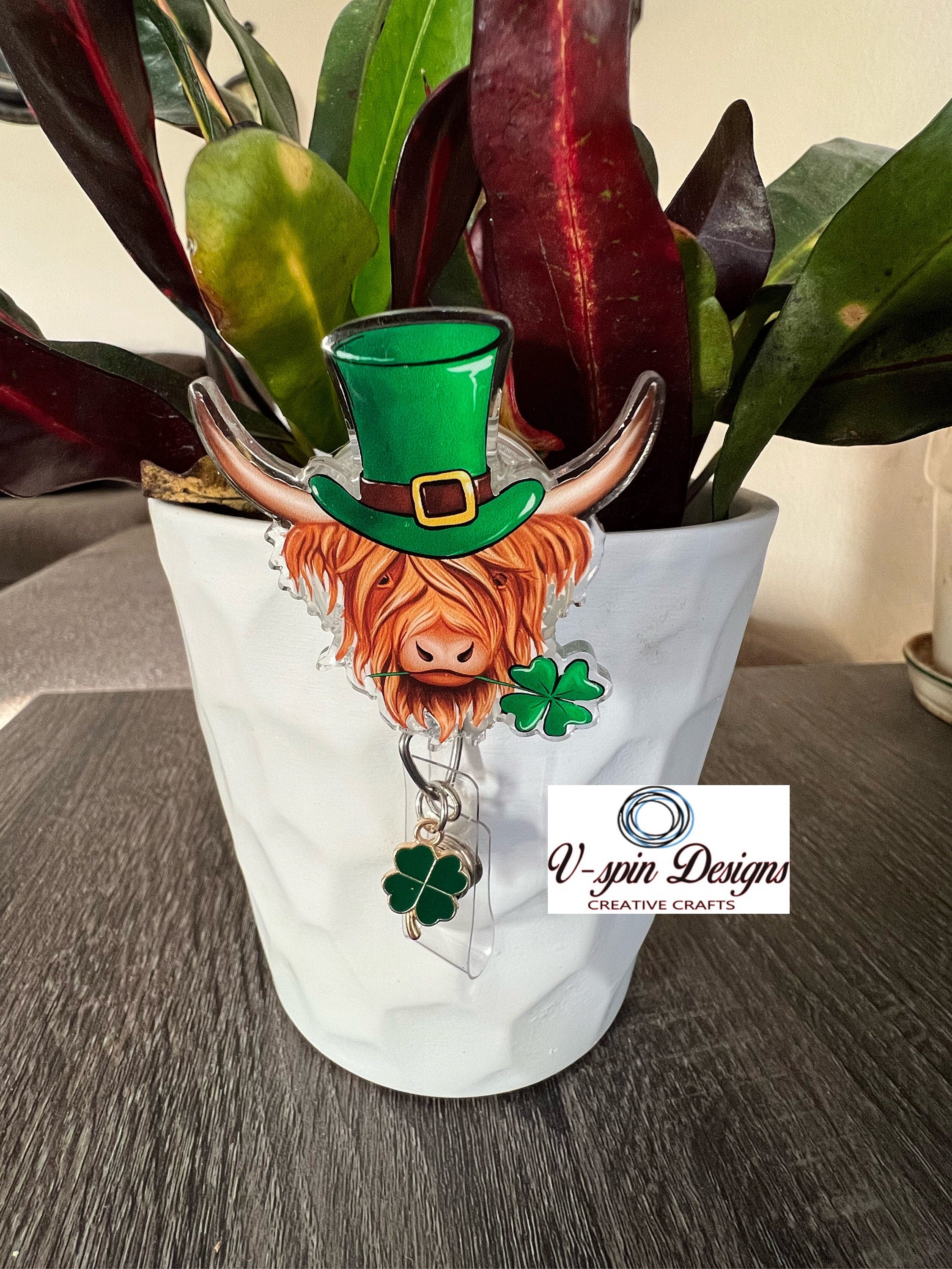 St. Patrick's Day Highland Cow Badge Reel: Festive Acrylic ID Holder