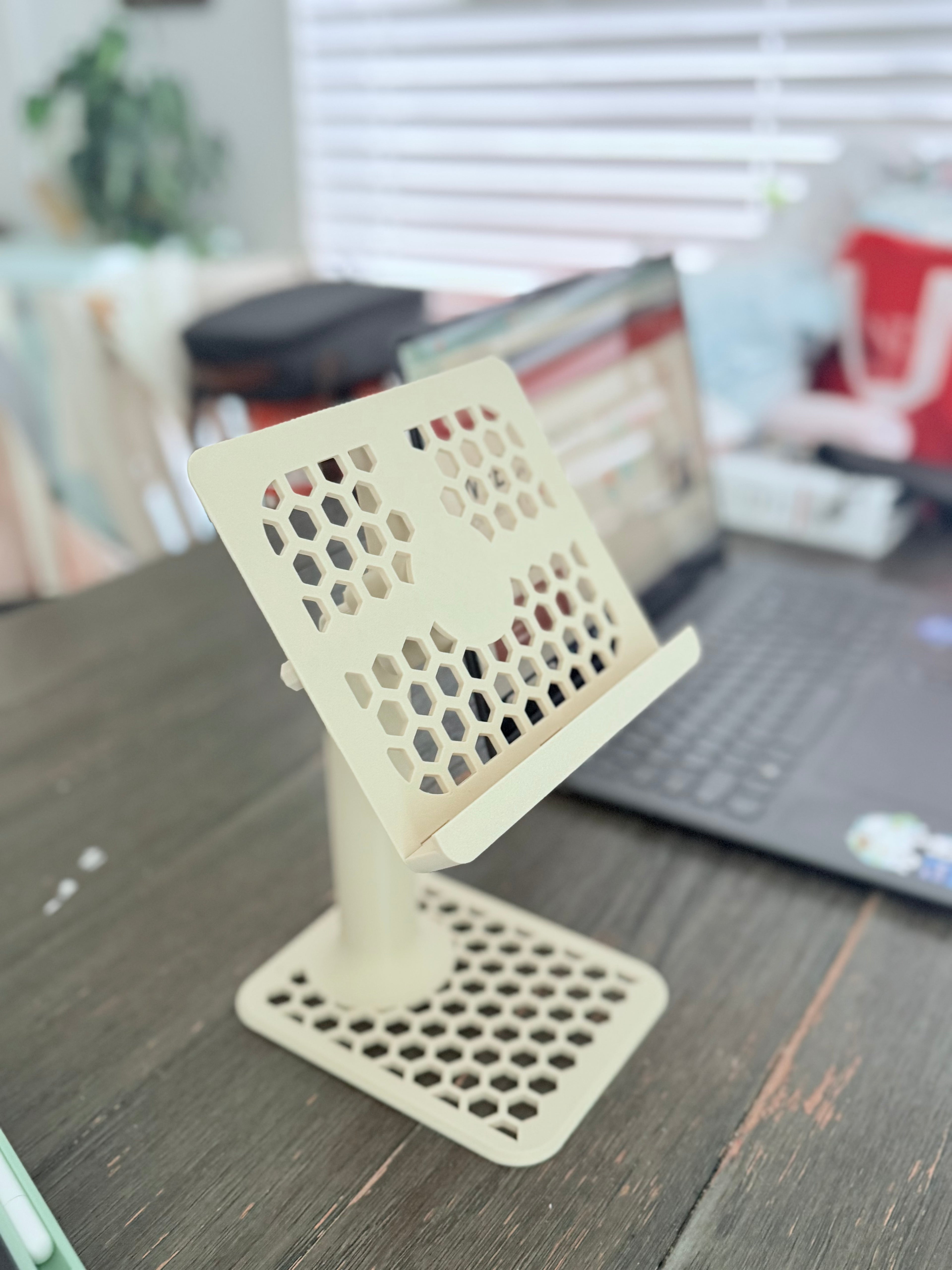 Ergonomic iPad Stand – Adjustable Tablet Holder for School, Home & Office