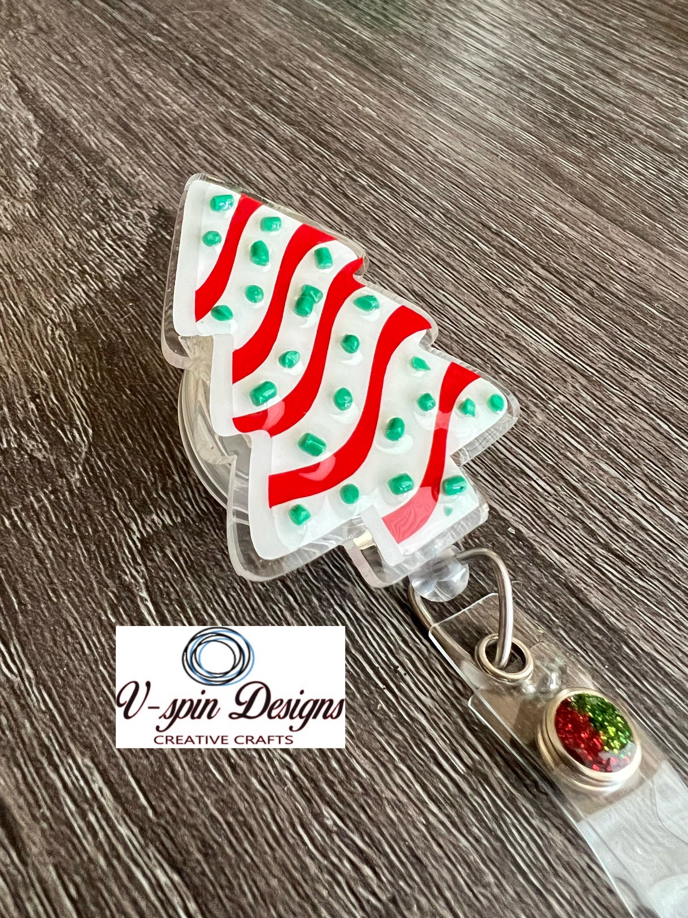 Christmas Tree Cake Badge Reel | 3D Holiday Retractable Acrylic ID Holder