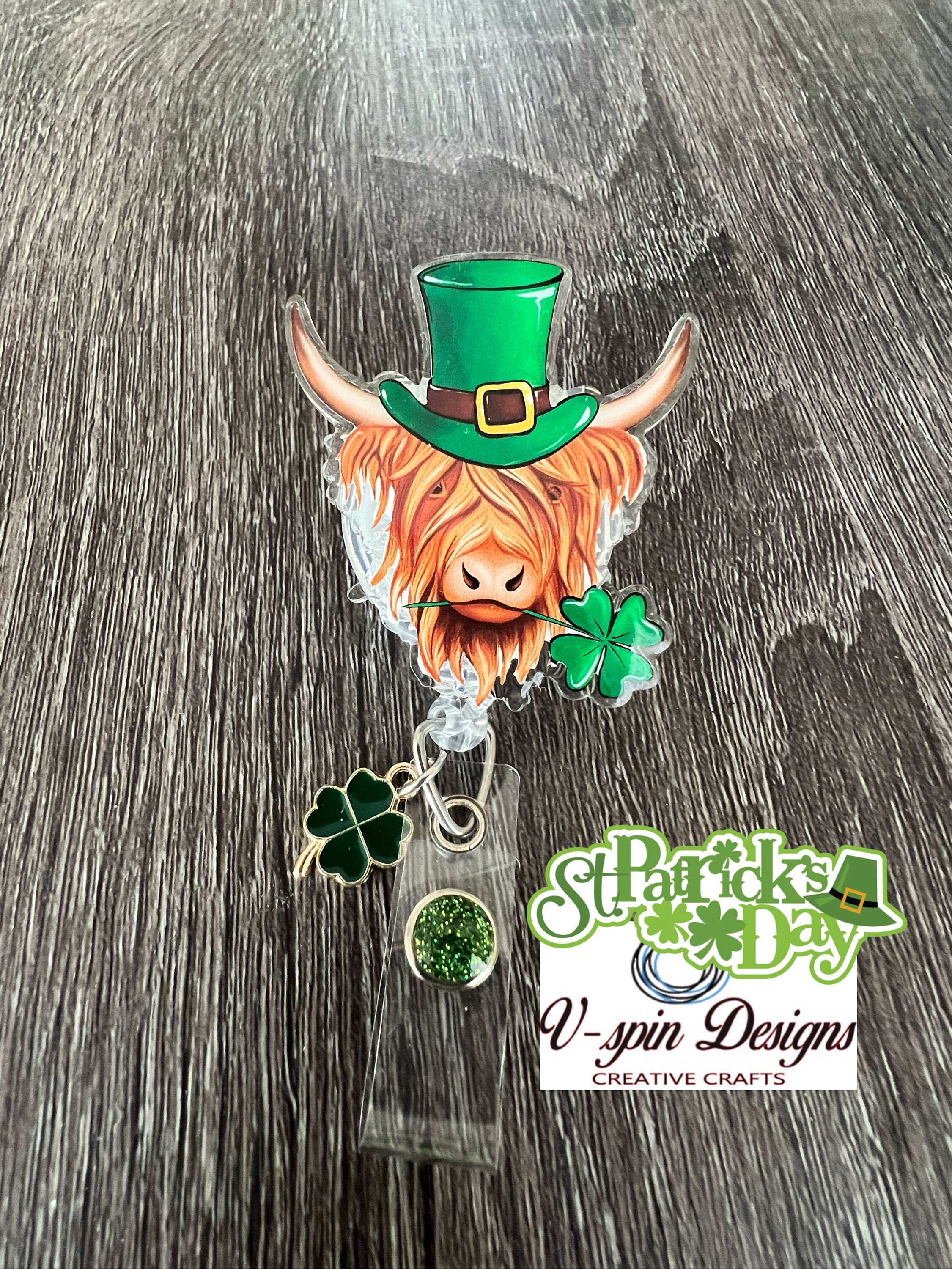 St. Patrick's Day Highland Cow Badge Reel: Festive Acrylic ID Holder